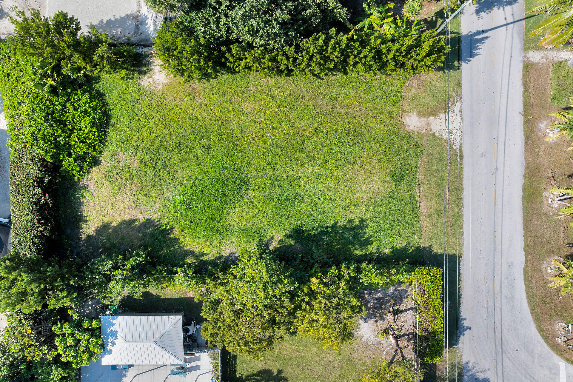 202 Barque Street Marathon, FL 33050 - Photo 9 of 14 Aerial Above