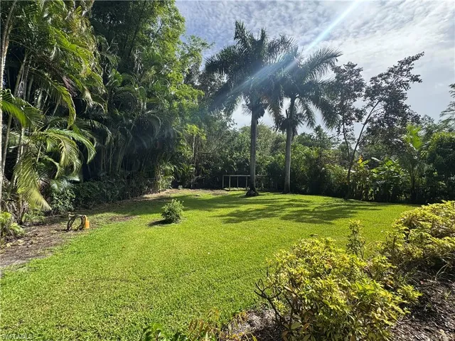 $749,000 | 5071 Coral Wood Drive, Naples, FL 34119