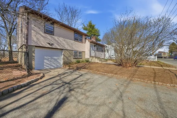 $549,000 | 9 Olympia Avenue, Woburn, MA 01801