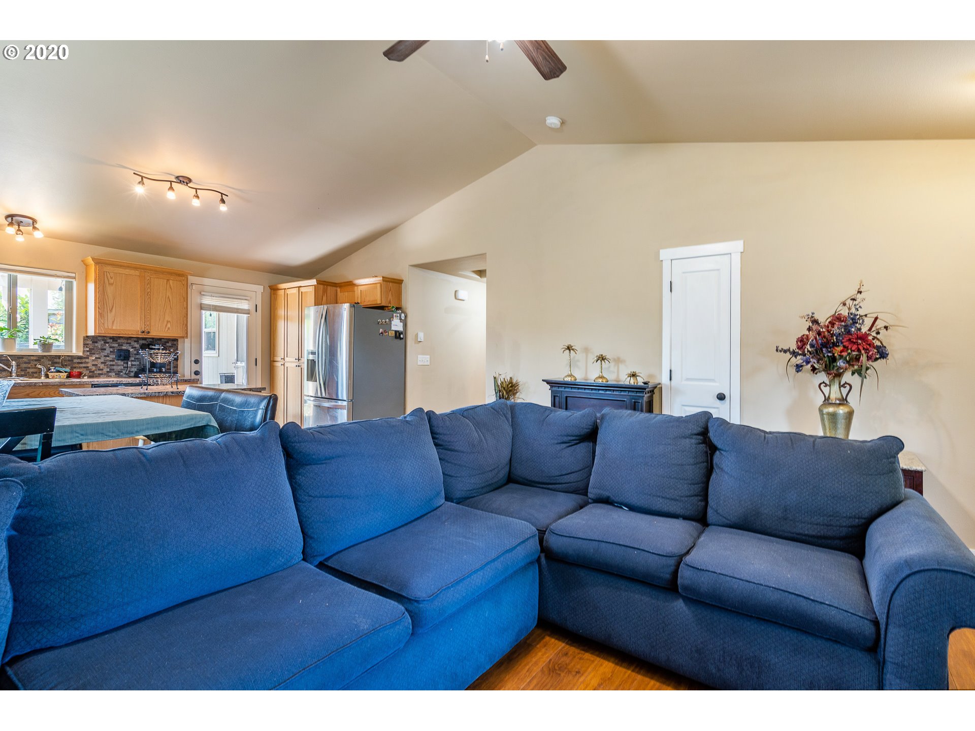 5181 B Street Springfield, OR 97478 - Photo 8 of 27 a living room with furniture and kitchen view