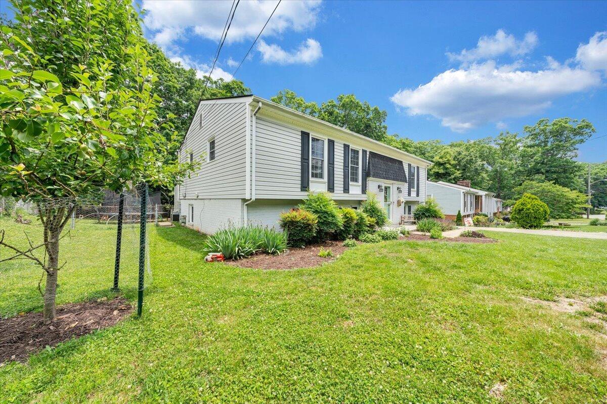 2919 Purple Finch Road Roanoke, VA 24018 - Photo 57 of 69 059-MIB00177