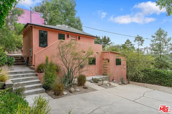 $3,500 | 1964 Vestal Avenue, Los Angeles, CA 90026