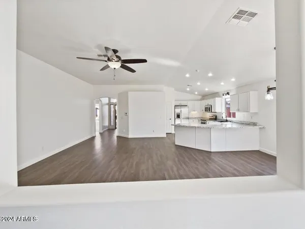 $2,195 | 866 South Cerise, Mesa, AZ 85208
