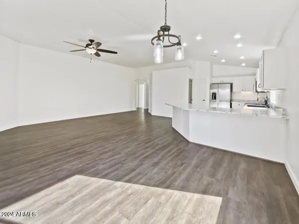 $2,195 | 866 South Cerise, Mesa, AZ 85208