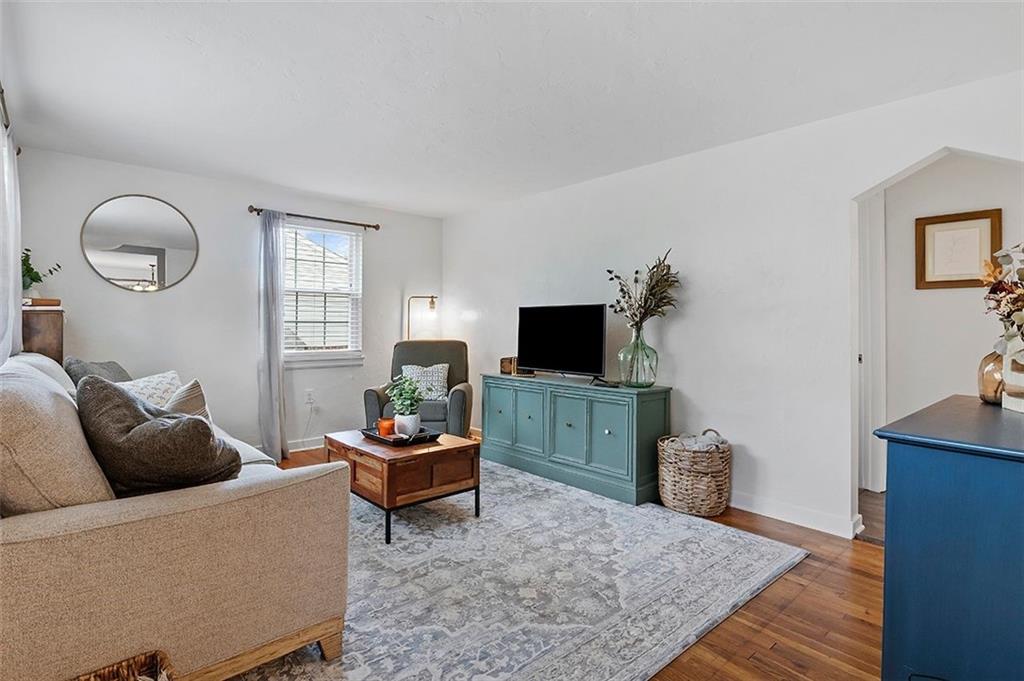 46 West Bruceton Road Pittsburgh, PA 15236 - Photo 5 of 25 Gallery Image 5
