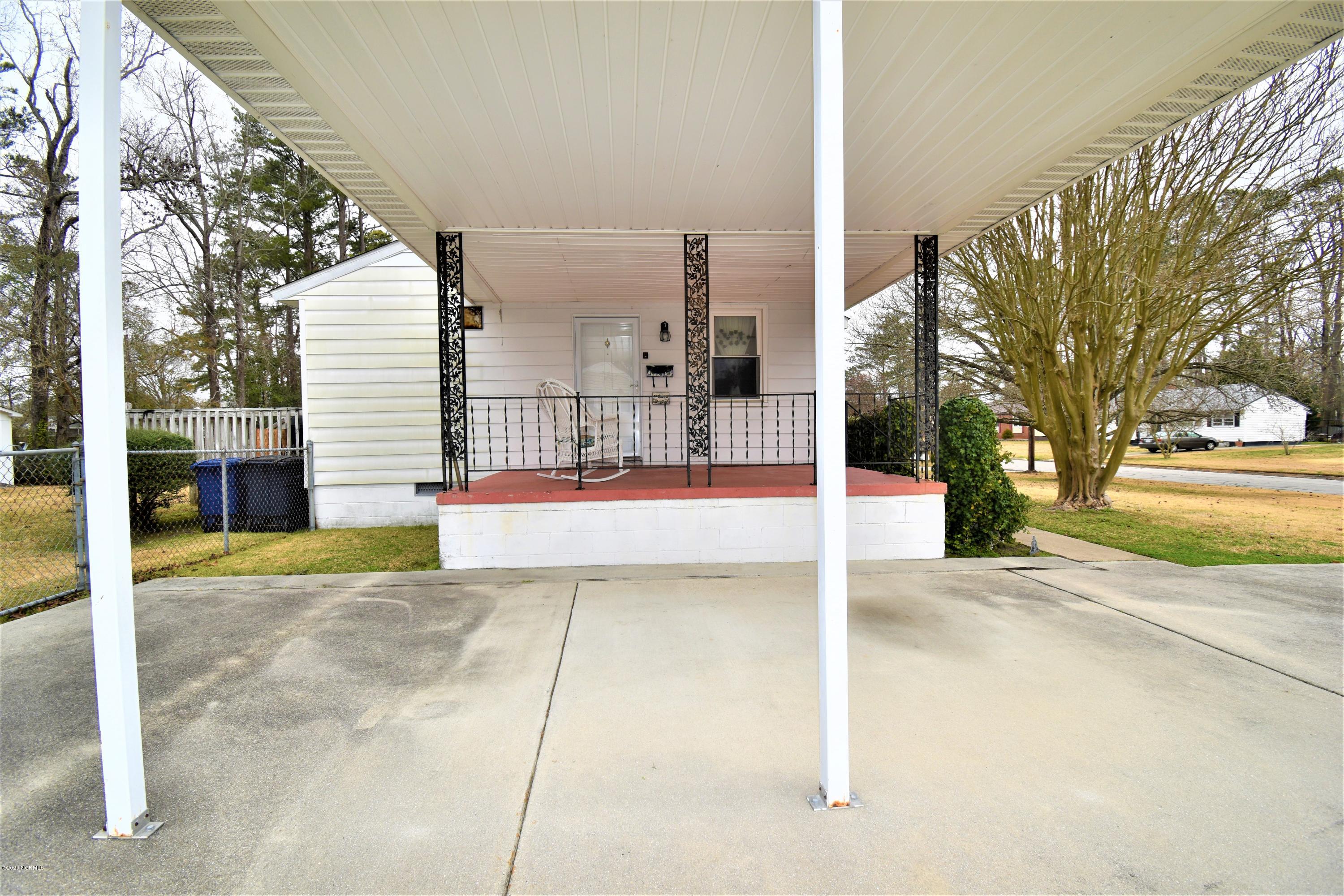 403 Cheyenne Road Jacksonville, NC 28540 - Photo 2 of 24 DSC_0096