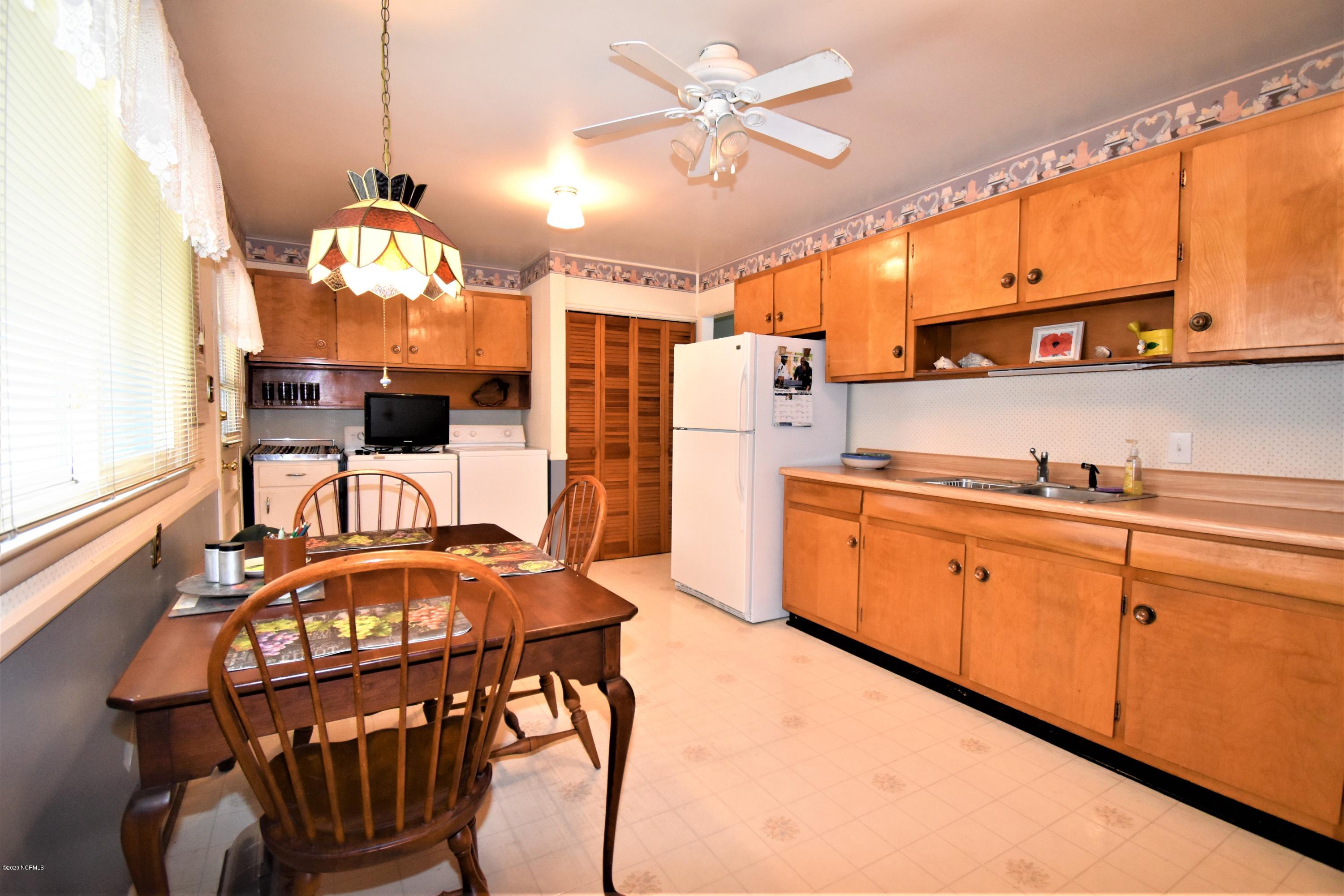 403 Cheyenne Road Jacksonville, NC 28540 - Photo 9 of 24 DSC_0113