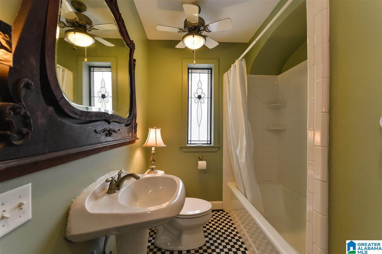 833 Oxmoor Road Birmingham, AL 35209 - Photo 17 of 27