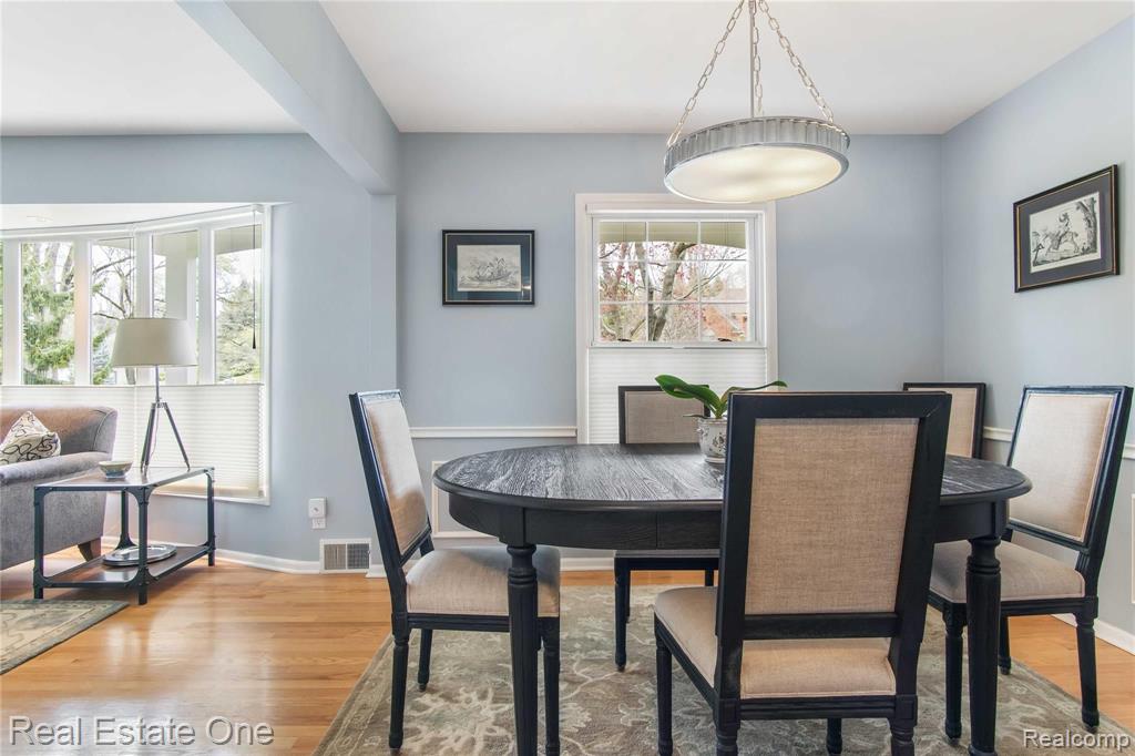 645 Cherry Tree Lane Rochester Hills, MI 48306 - Photo 7 of 43