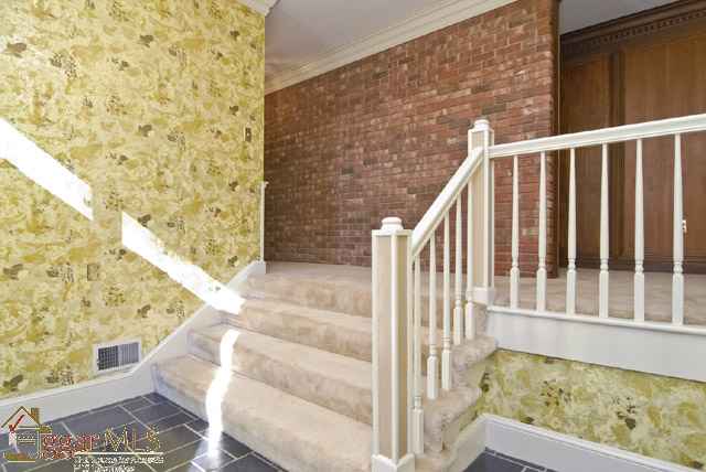 189 Chapman Road Greenville, SC 29605 - Photo 4 of 21 Gallery Image 4