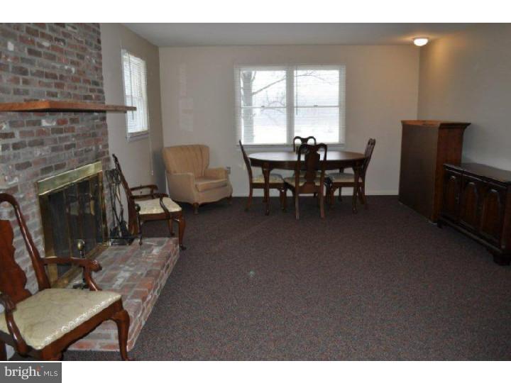 576 Jefferson Road Mullica Hill, NJ 08062 - Photo 11 of 21 Family Room