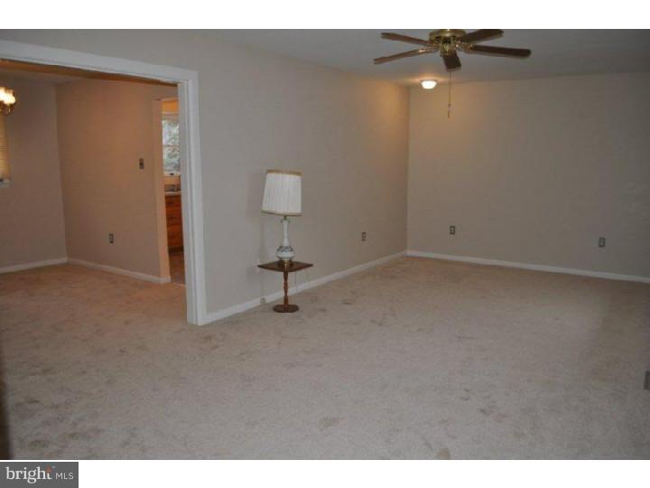 576 Jefferson Road Mullica Hill, NJ 08062 - Photo 10 of 21 Living Room