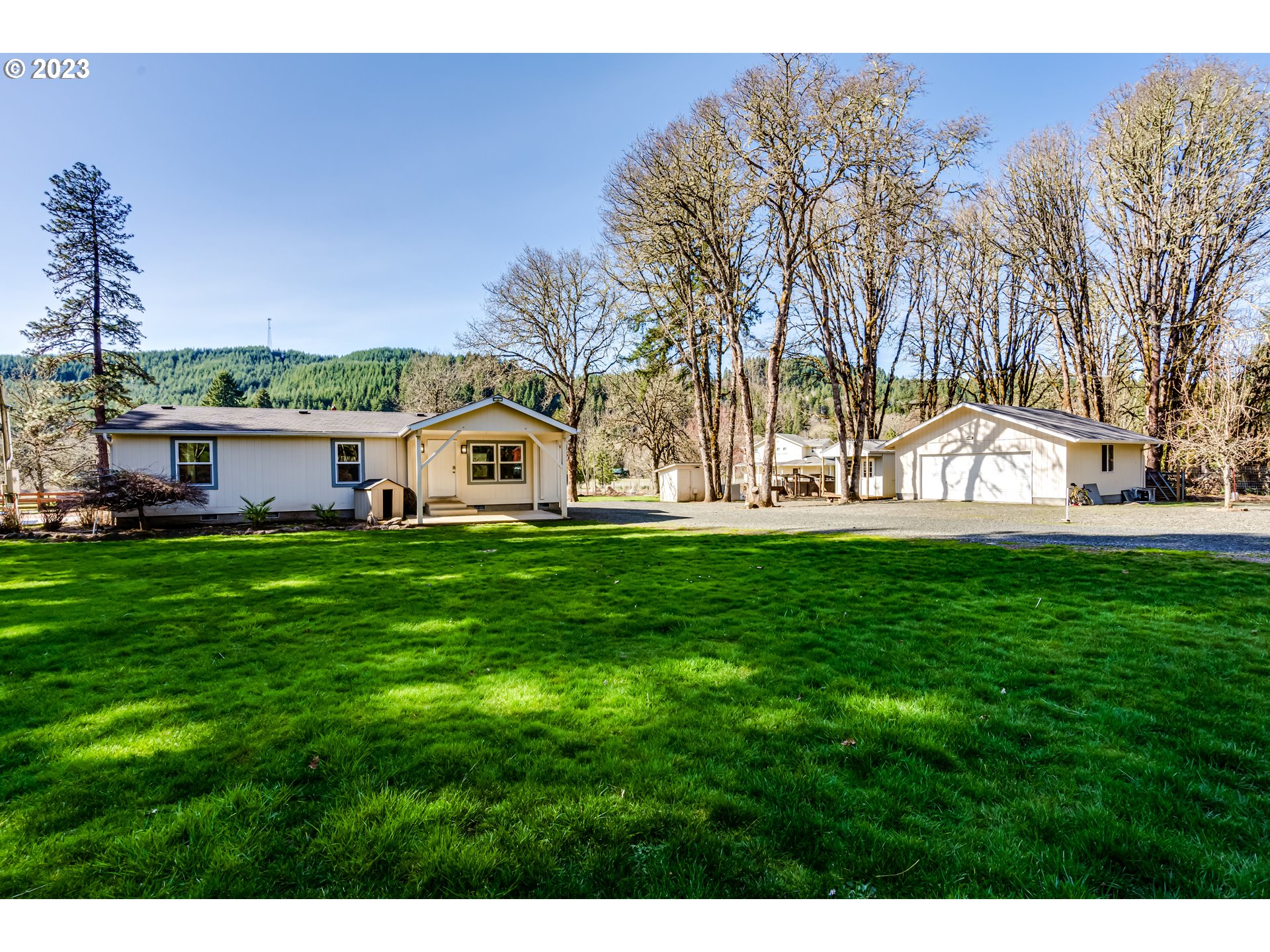 88716 Knight Road Veneta, OR 97487 - Photo 4 of 31 Driveway