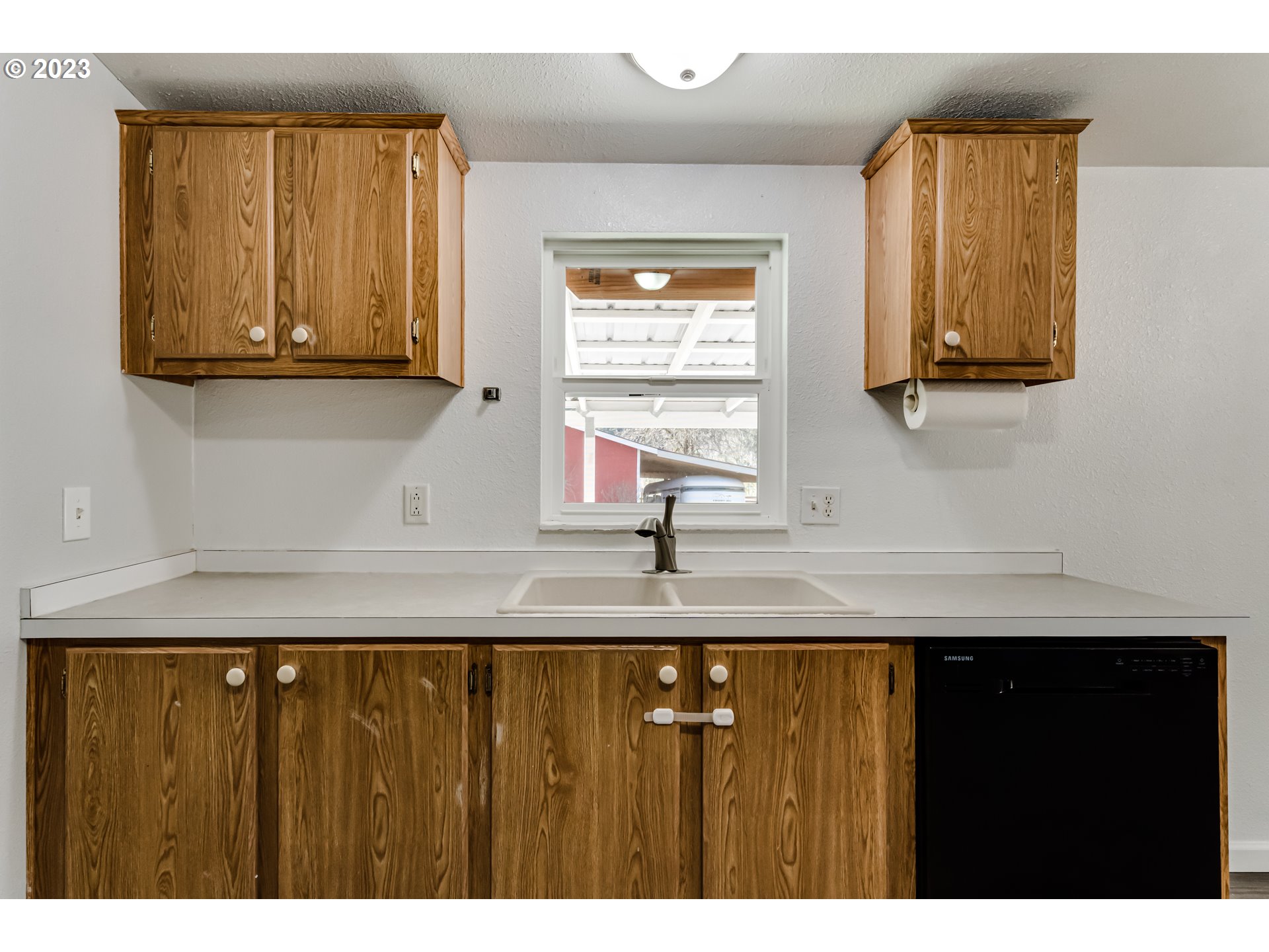 88716 Knight Road Veneta, OR 97487 - Photo 8 of 31 Gallery Image 8