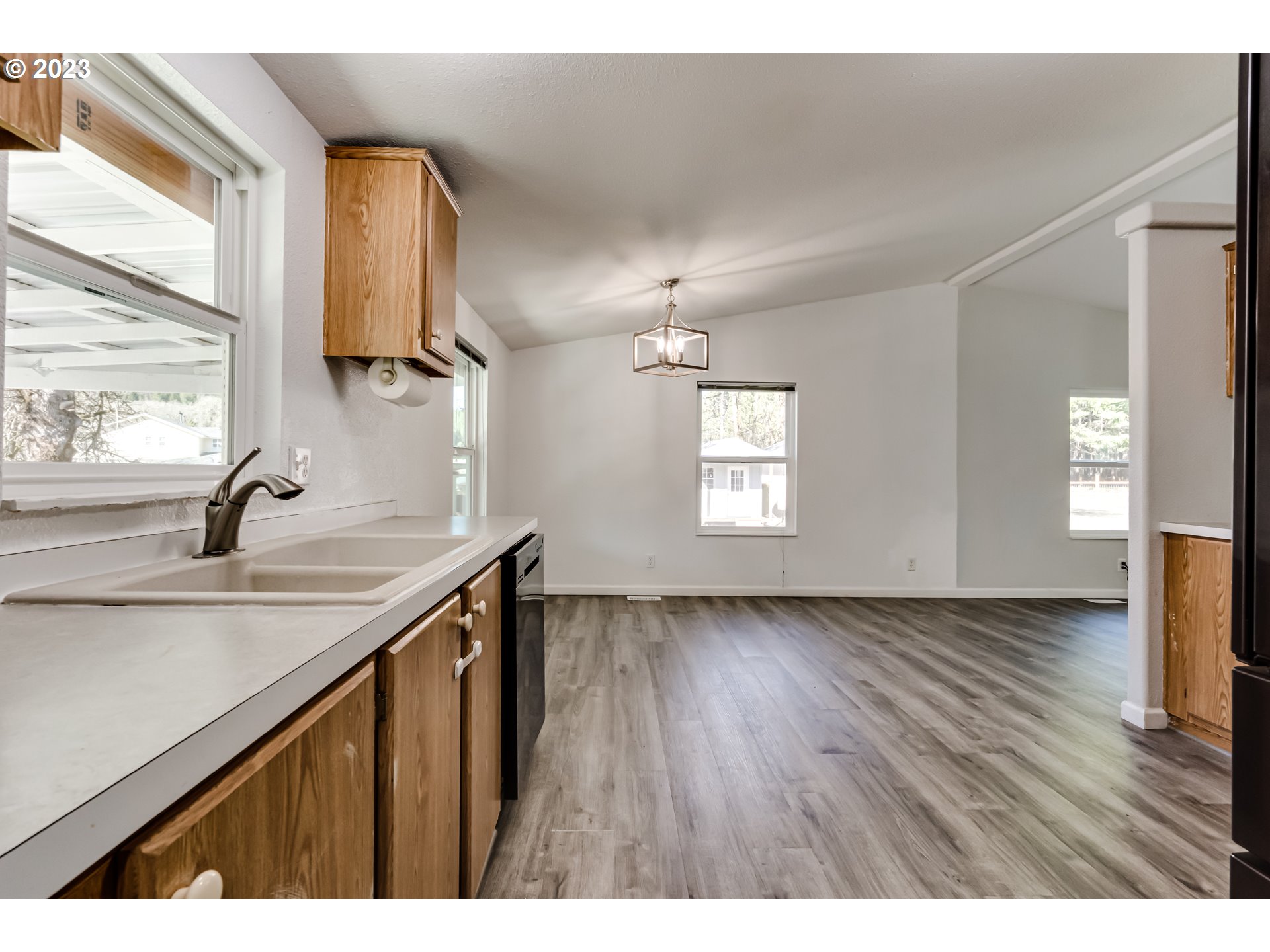 88716 Knight Road Veneta, OR 97487 - Photo 10 of 31 Kitchen