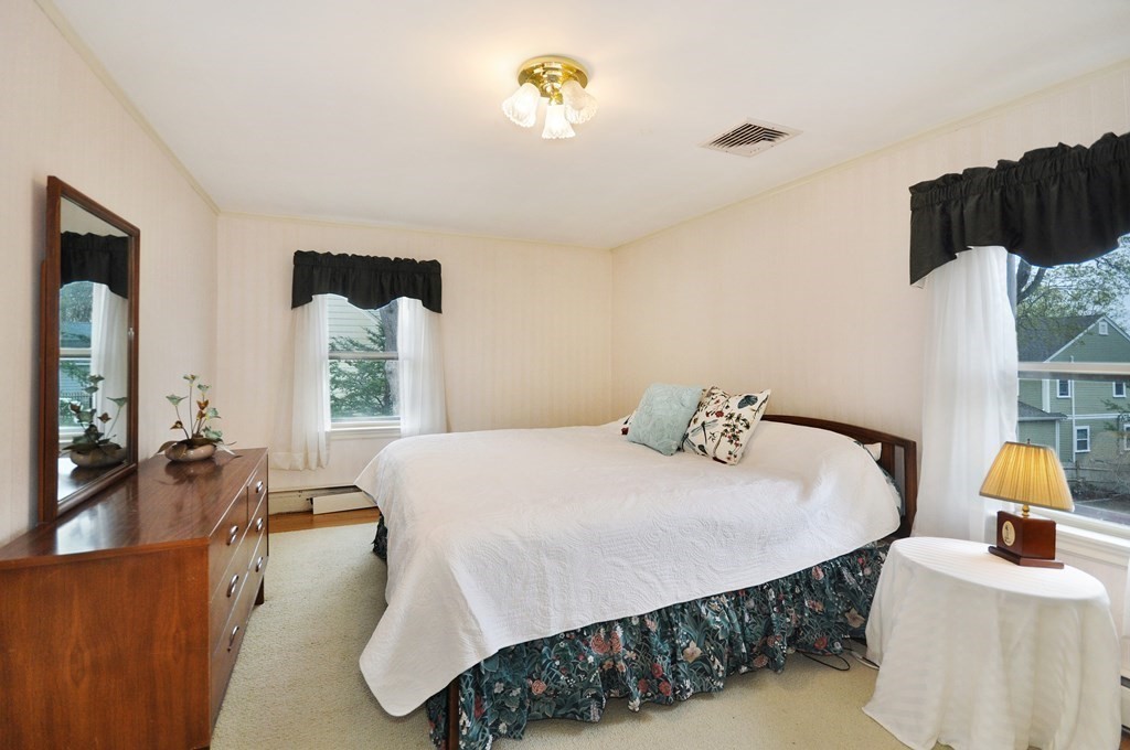 57 Richfield Road Arlington, MA 02474 - Photo 25 of 42