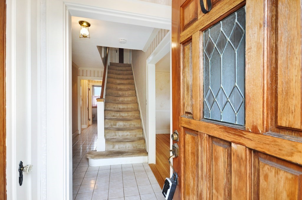 57 Richfield Road Arlington, MA 02474 - Photo 3 of 42