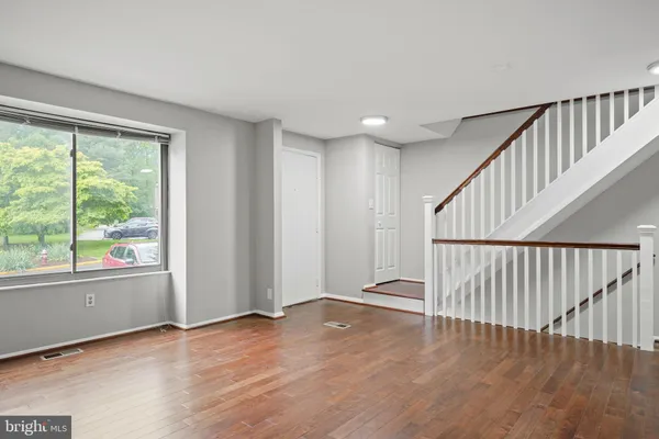 $3,150 | 5863 Jackson Oak Court, Burke, VA 22015