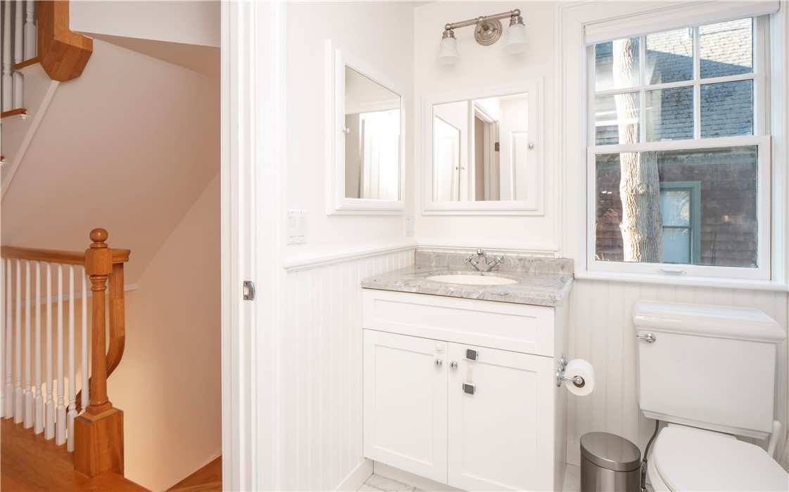 4 Kay Terrace Newport, RI 02840 - Photo 16 of 27