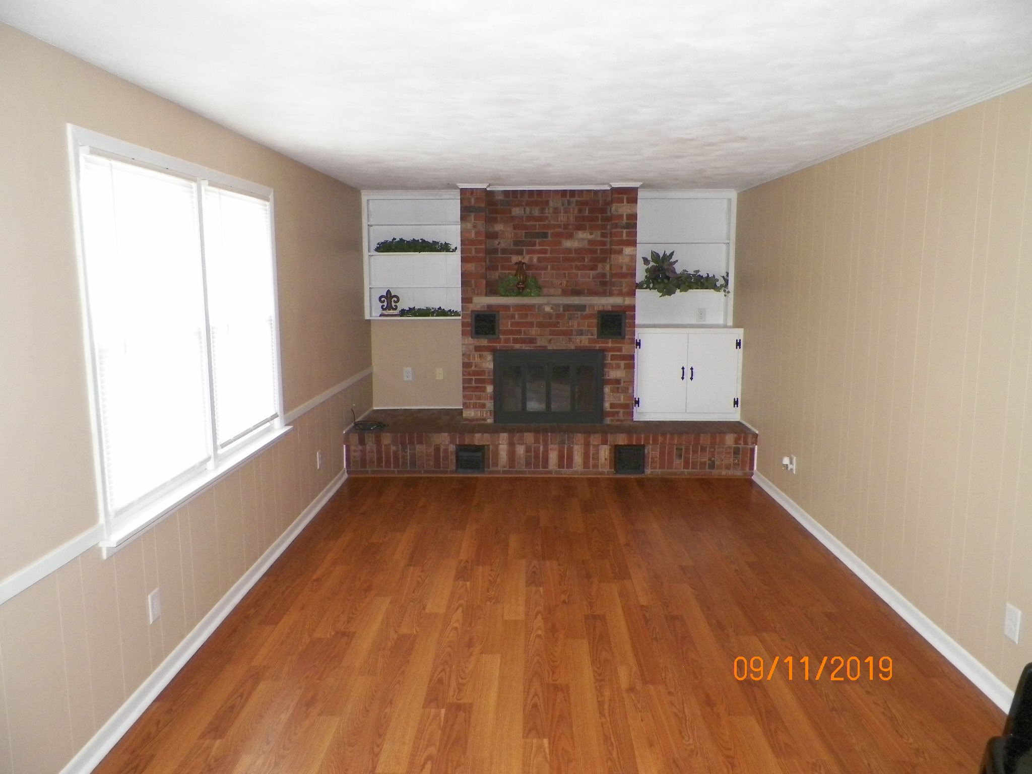 9218 Auburn Road Fort Wayne, IN 46825 - Photo 7 of 27