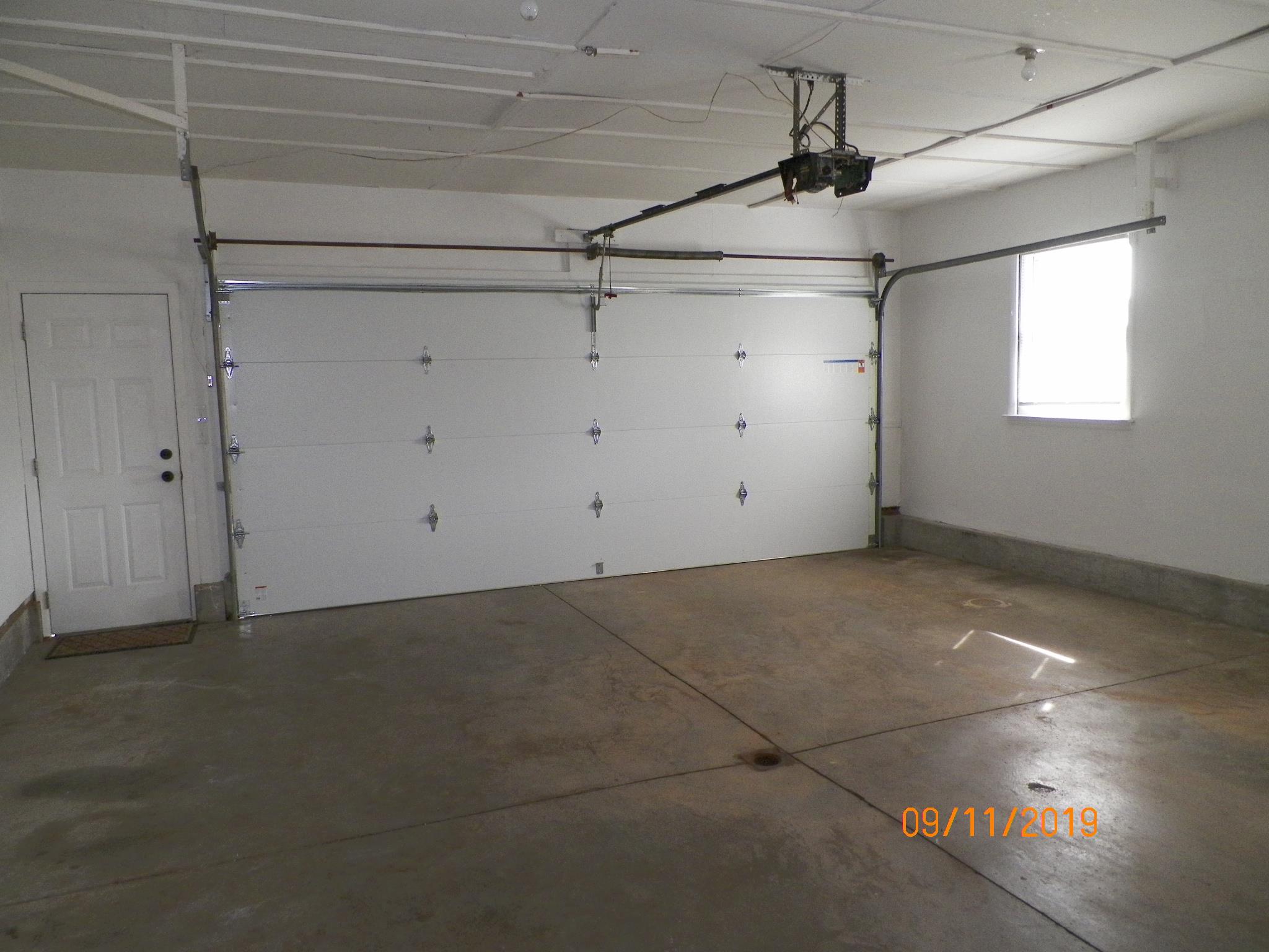9218 Auburn Road Fort Wayne, IN 46825 - Photo 10 of 27