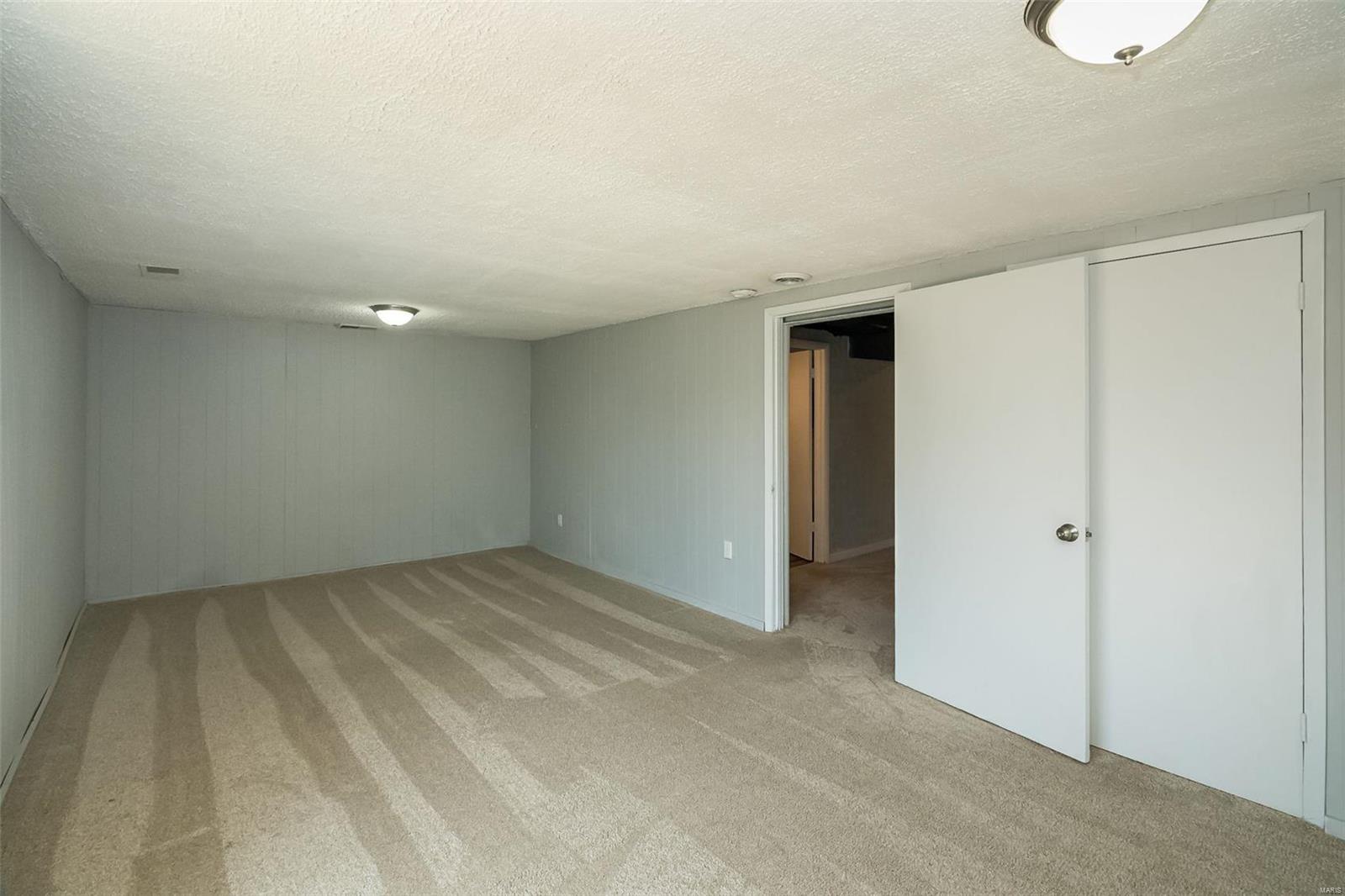 890 Rustic Manor Circle Ballwin, MO 63011 - Photo 19 of 28