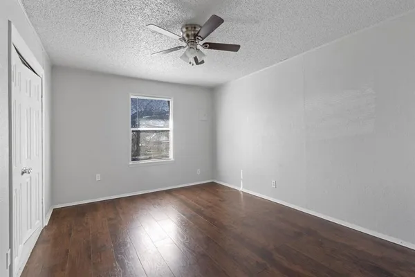 $995 | 120 East Monterey Street, Unit 120, Denison, TX 75021