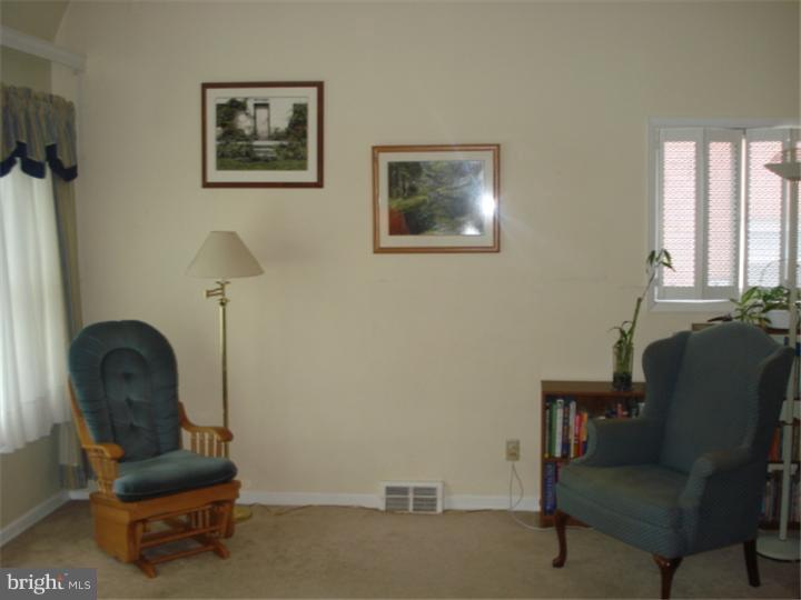 128 Juniper Road Havertown, PA 19083 - Photo 6 of 14