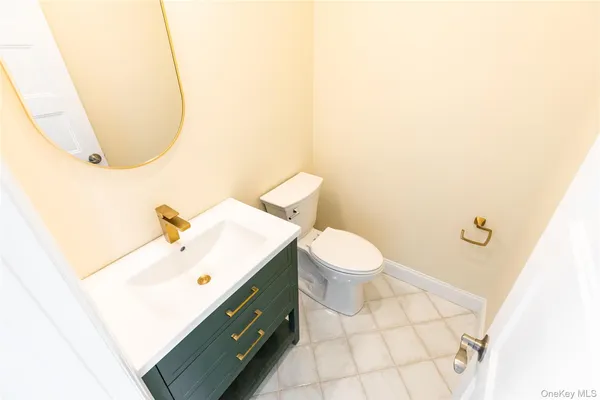 $999,999 | 2910 Yale Place, Baldwin, NY 11510