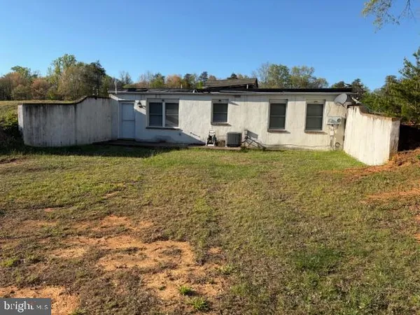 $799,999 | 9547 James Madison Highway, Warrenton, VA 20187