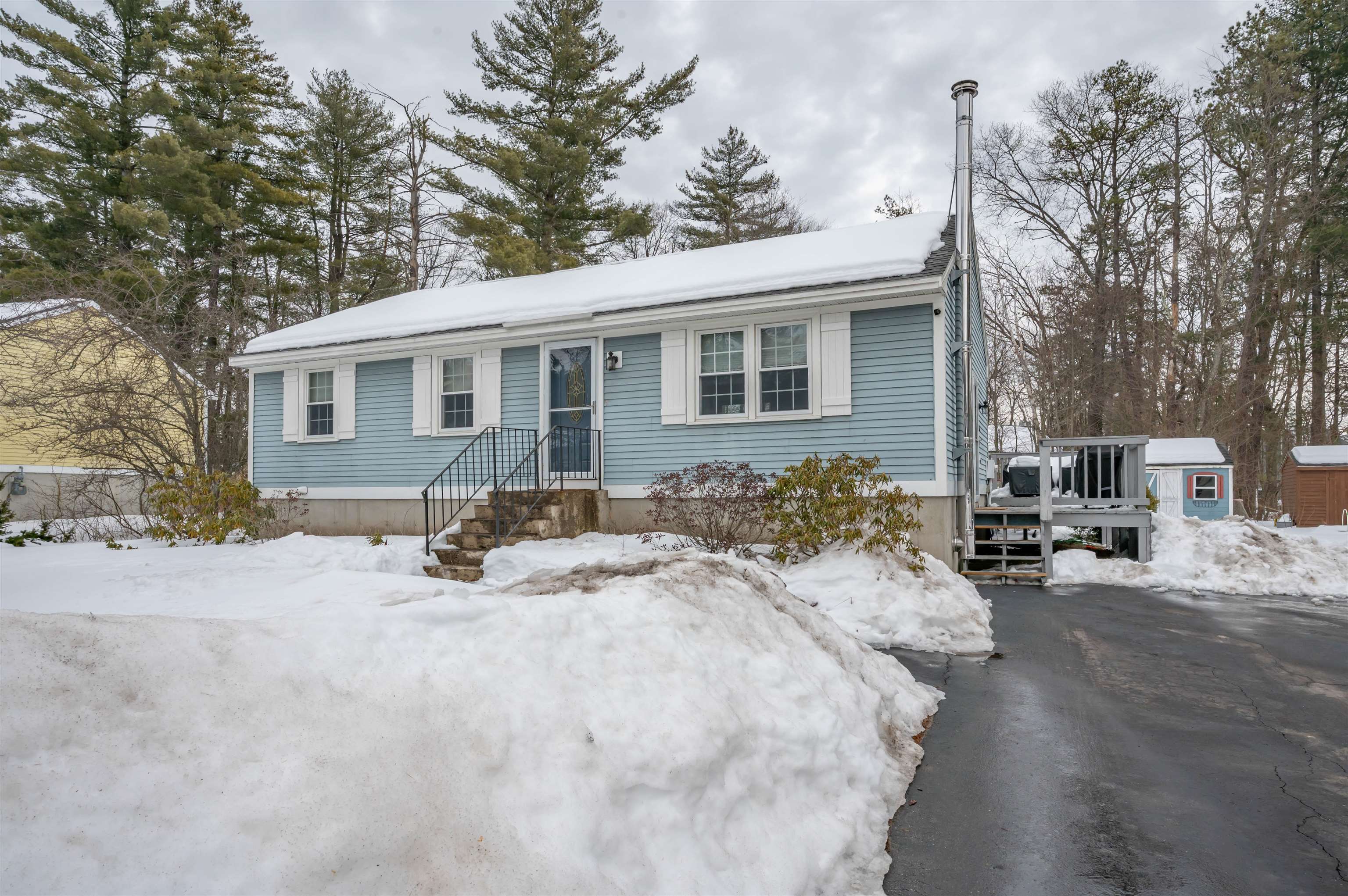 46 Pine Acres Road Concord, NH 03301 - Photo 1 of 45