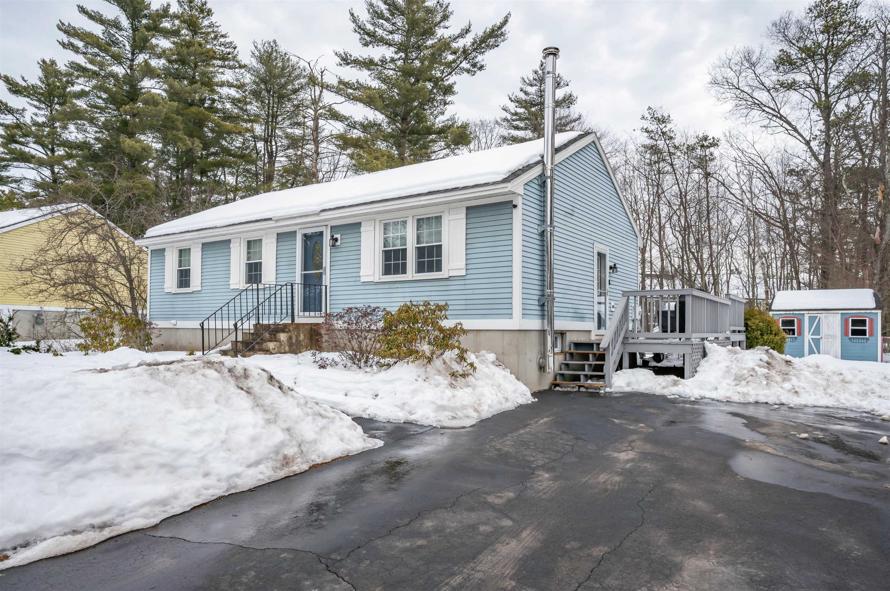 46 Pine Acres Road Concord, NH 03301 - Photo 2 of 45