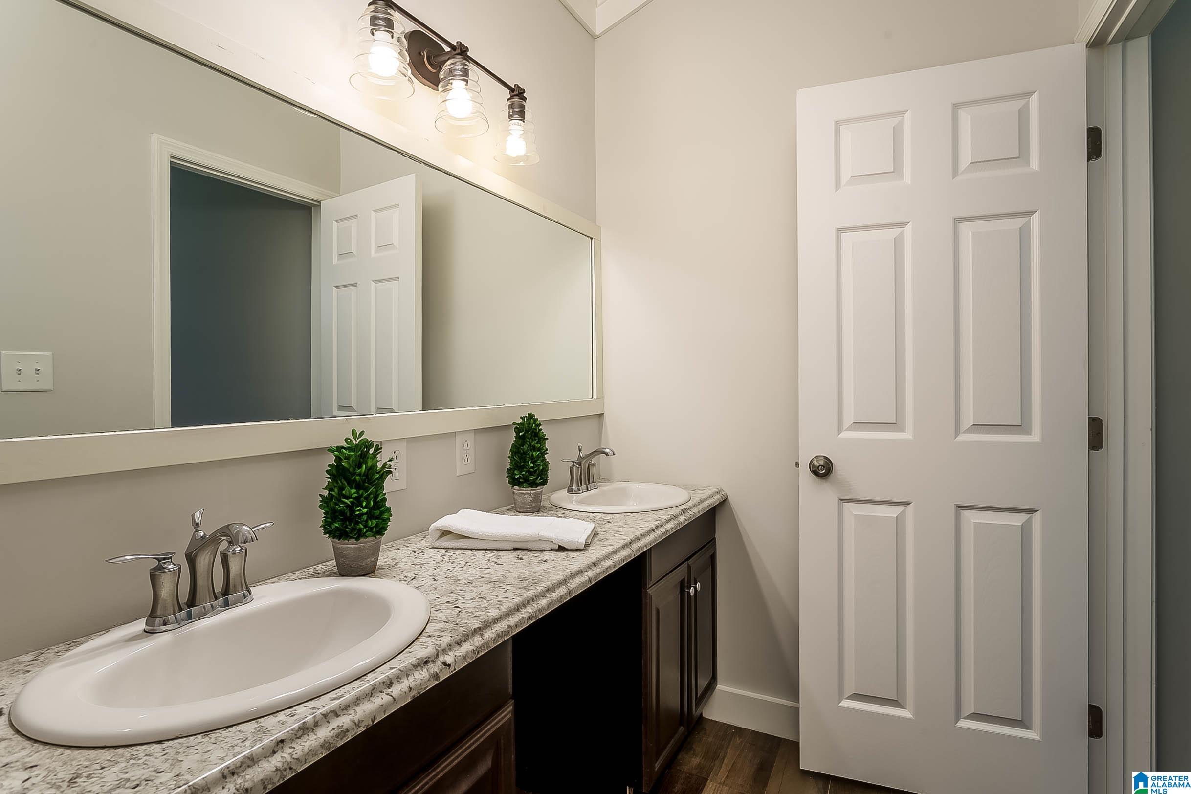 1901 Saulter Road Birmingham, AL 35209 - Photo 13 of 17
