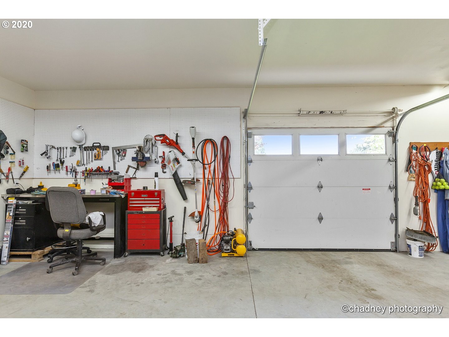 16911 Southeast Sager Road Happy Valley, OR 97086 - Photo 26 of 28 Garage