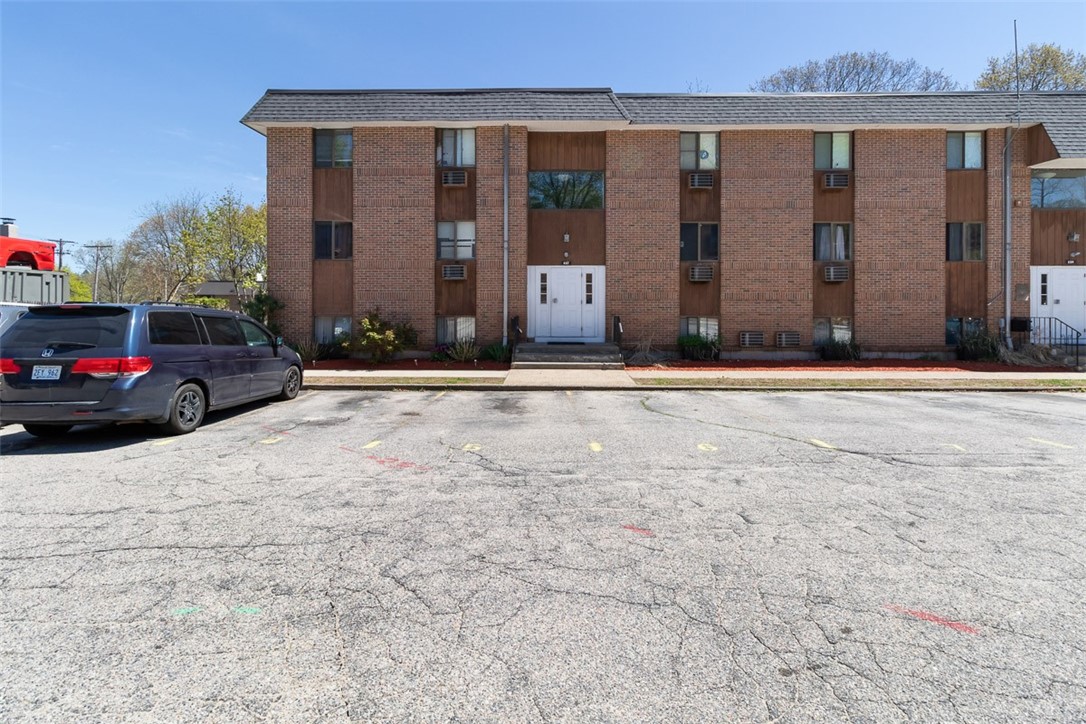 117 John Street, Unit 5 Lincoln, RI 02865 - Photo 3 of 30