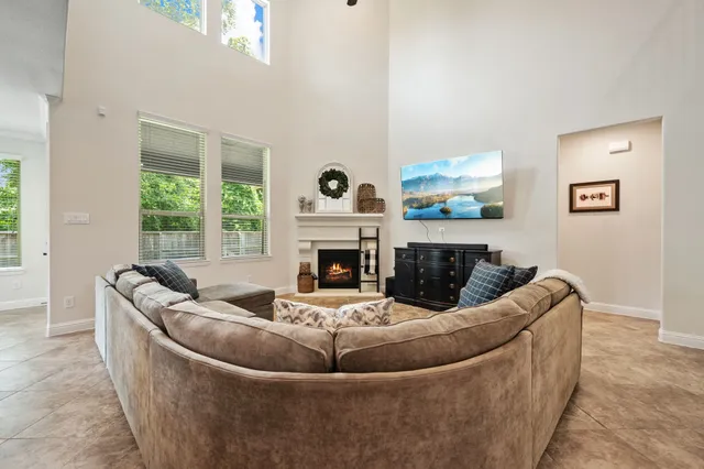 $450,000 | 23486 Fauburg Drive, New Caney, TX 77357