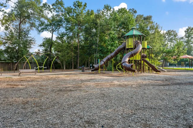 $450,000 | 23486 Fauburg Drive, New Caney, TX 77357