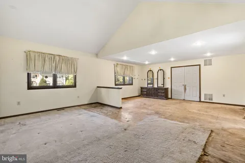 $699,900 | 1 Wayne Circle, Lower Gwynedd, PA 19002