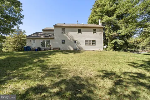 $699,900 | 1 Wayne Circle, Lower Gwynedd, PA 19002