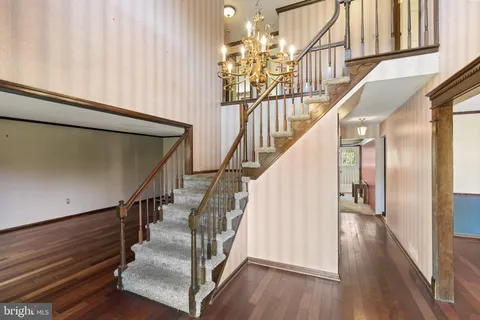 $699,900 | 1 Wayne Circle, Lower Gwynedd, PA 19002