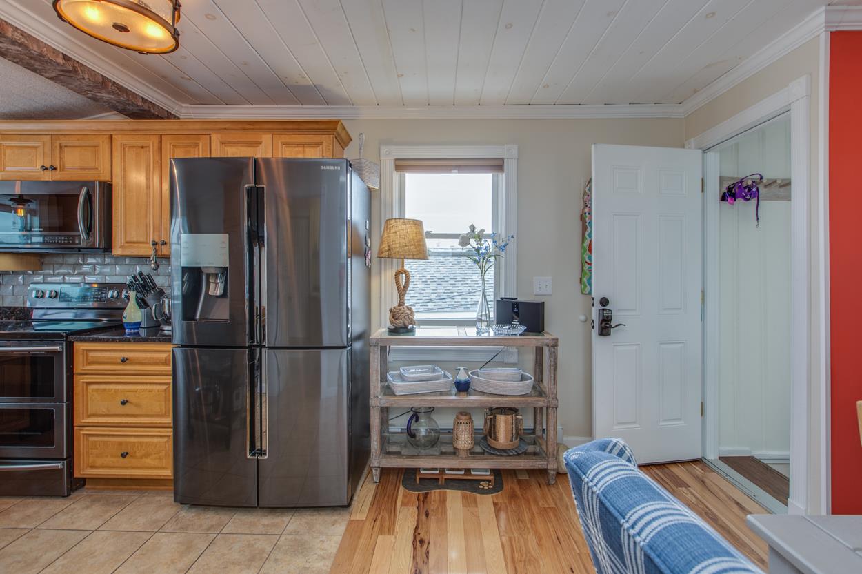 80 Island Path Hampton, NH 03842 - Photo 5 of 40