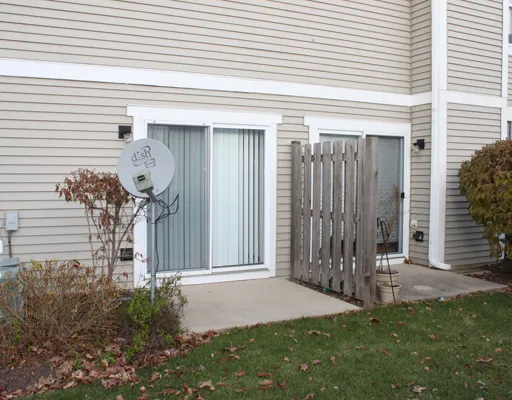 $2,100 | 1062 Sheridan Circle, Naperville, IL 60563