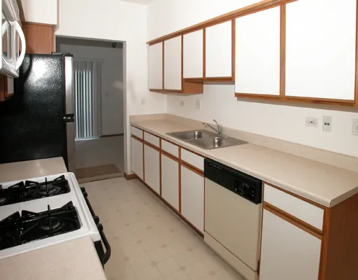 $2,100 | 1062 Sheridan Circle, Naperville, IL 60563