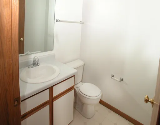 $2,100 | 1062 Sheridan Circle, Naperville, IL 60563