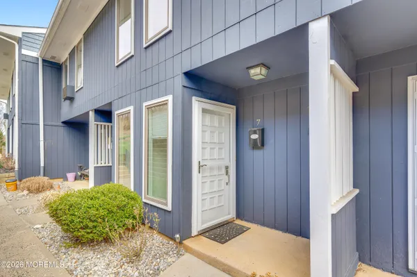 $429,900 | D-7 Hillside Court, Highlands, NJ 07732