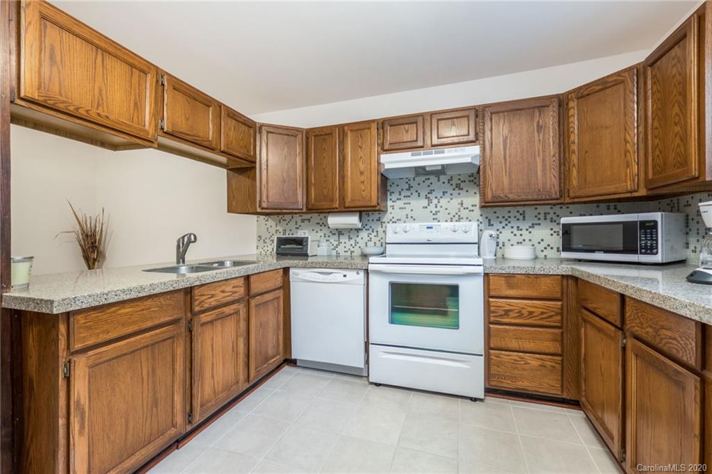 9728 Pierce Road Indian Trail, NC 28079 - Photo 11 of 31 Gallery Image 11