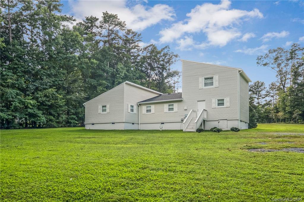 9728 Pierce Road Indian Trail, NC 28079 - Photo 3 of 31 Gallery Image 3