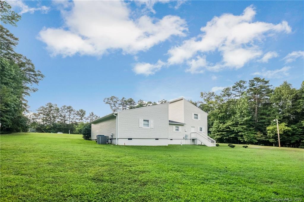 9728 Pierce Road Indian Trail, NC 28079 - Photo 7 of 31 Gallery Image 7