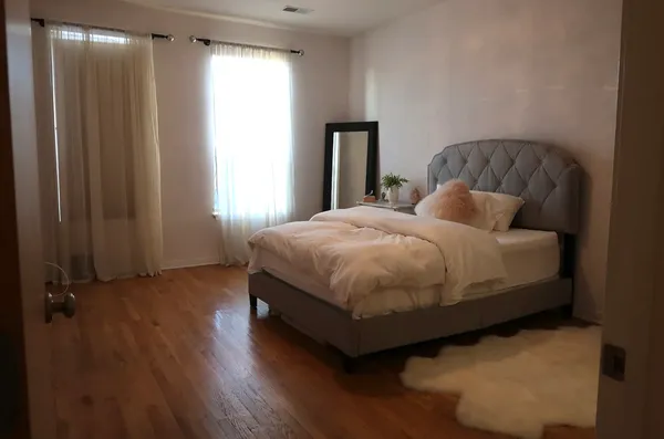 $2,800 | 1910 South State Street, Unit 211, Chicago, IL 60616
