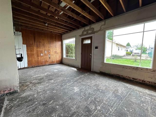 724 West 22nd Street Connersville, IN 47331 - Photo 21 of 27 Rear Building Interior